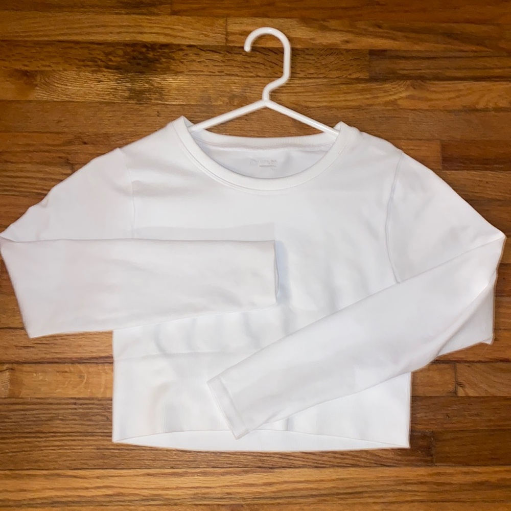 Aerie offline seamless long sleeve cropped t-shirt